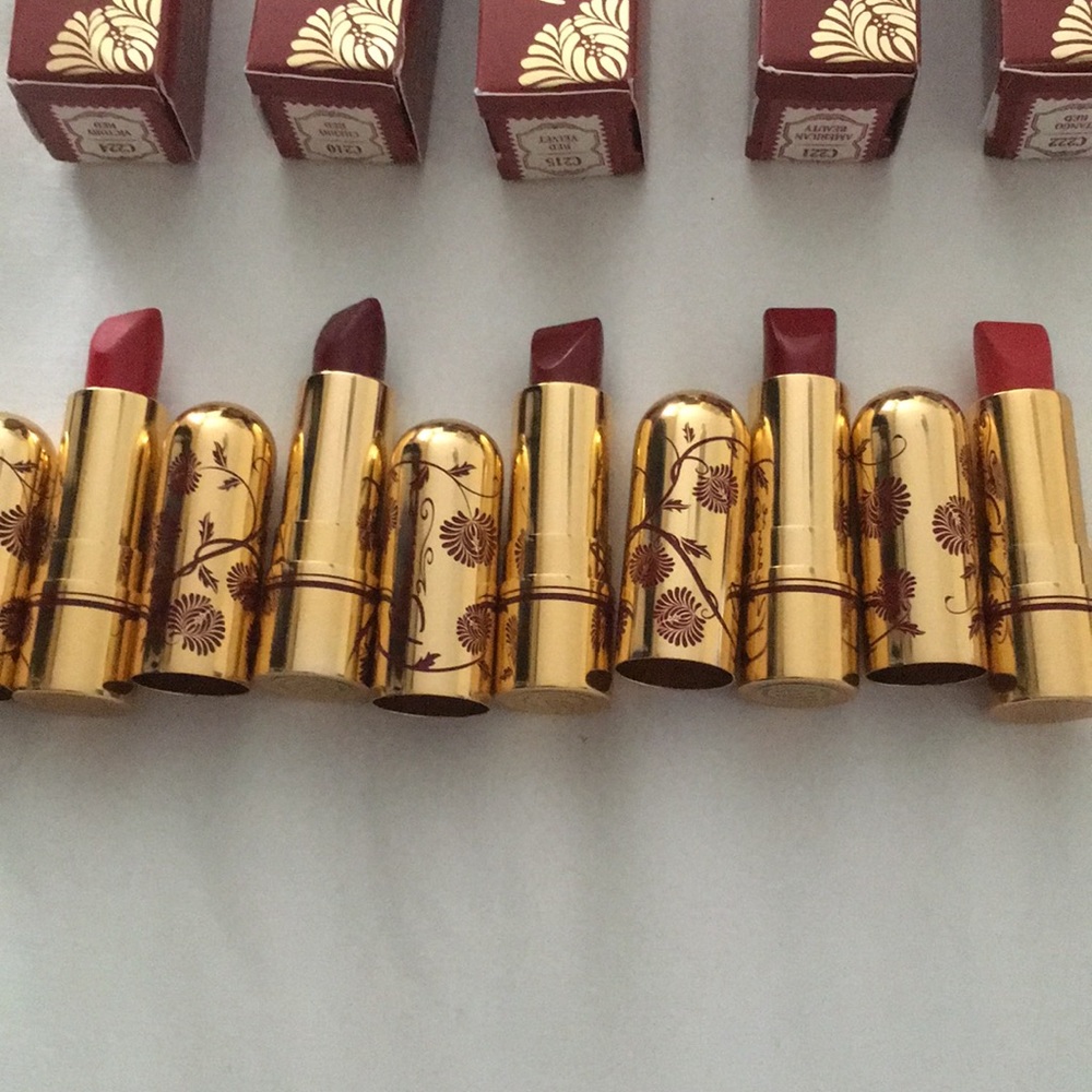 5x Besame lipsticks